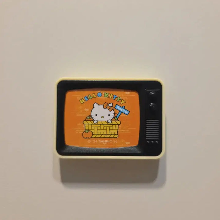 [BUNJANG] Sanrio Hello Kitty TV Magnet / 산리오 헬로키티 TV 마그넷 키티 자석
