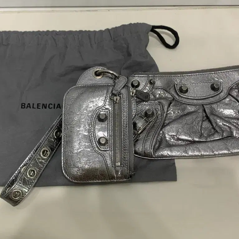 [BUNJANG] Balenciaga Le Cagole Mini Multi Pouch Clutch Bag / 발렌시아가 르카골 미니 멀티 파우치 클러치백 가방 실버
