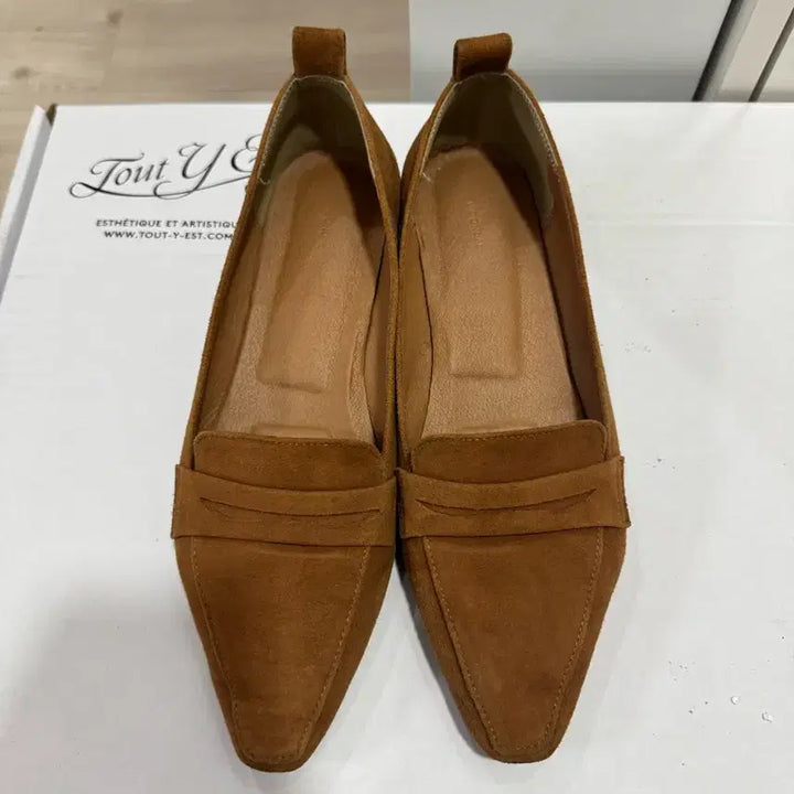 [BUNJANG] Moondal Loafers 240 / 문달 로퍼 240