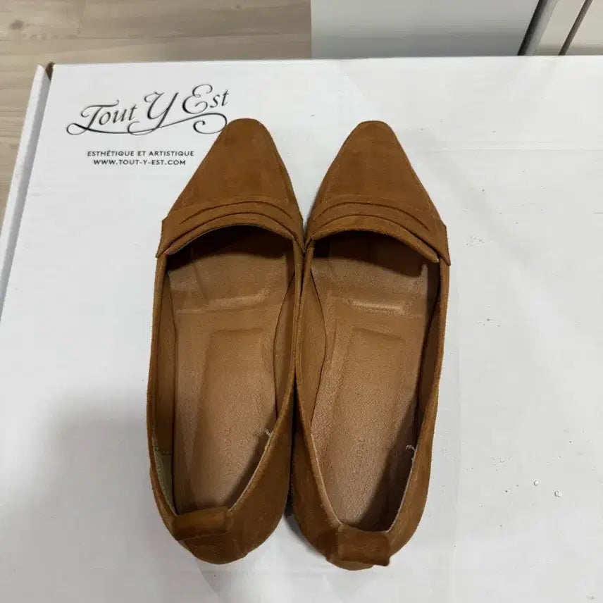 [BUNJANG] Moondal Loafers 240 / 문달 로퍼 240