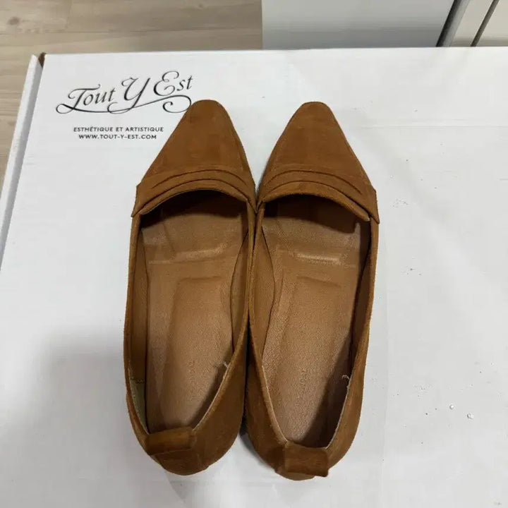 [BUNJANG] Moondal Loafers 240 / 문달 로퍼 240