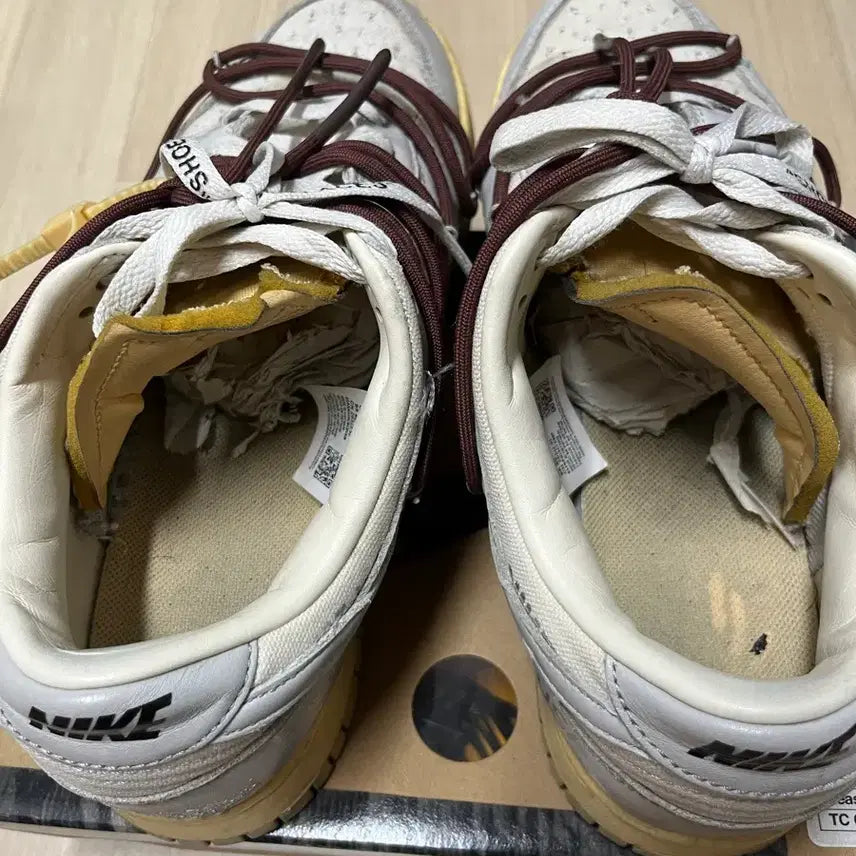 [SOLD OUT] [정품] 나이키x오프화이트 덩크 로우 로트 46 265사이즈