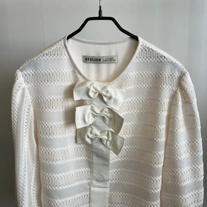 [BUNJANG] Lucky Chouette Blouse / 럭키슈에뜨 블라우스(정품)
