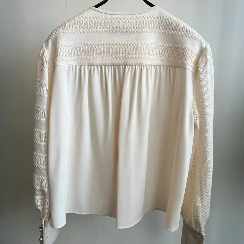 [BUNJANG] Lucky Chouette Blouse / 럭키슈에뜨 블라우스(정품)