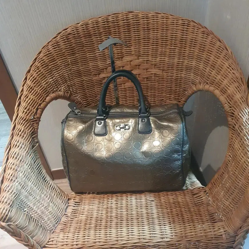 [BUNJANG] Salvatore Ferragamo Leather Tote Bag / 정품 ㅡ페라가모 ㅡ가죽.토트백