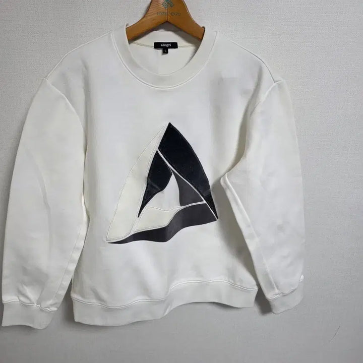 [BUNJANG] Allegri Graphic Patch Sweatshirt - White L / 알레그리(allegri) 정품 입체 그래픽 맨투맨 화이트 - L사이즈