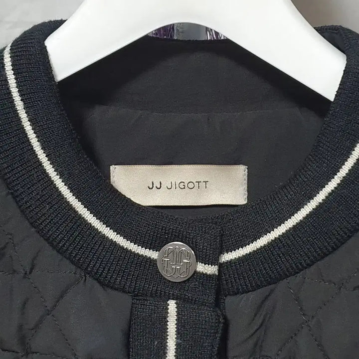 [SOLD OUT] JJ  지고트     퀼팅  구스다운  숏 ~트위드 패딩