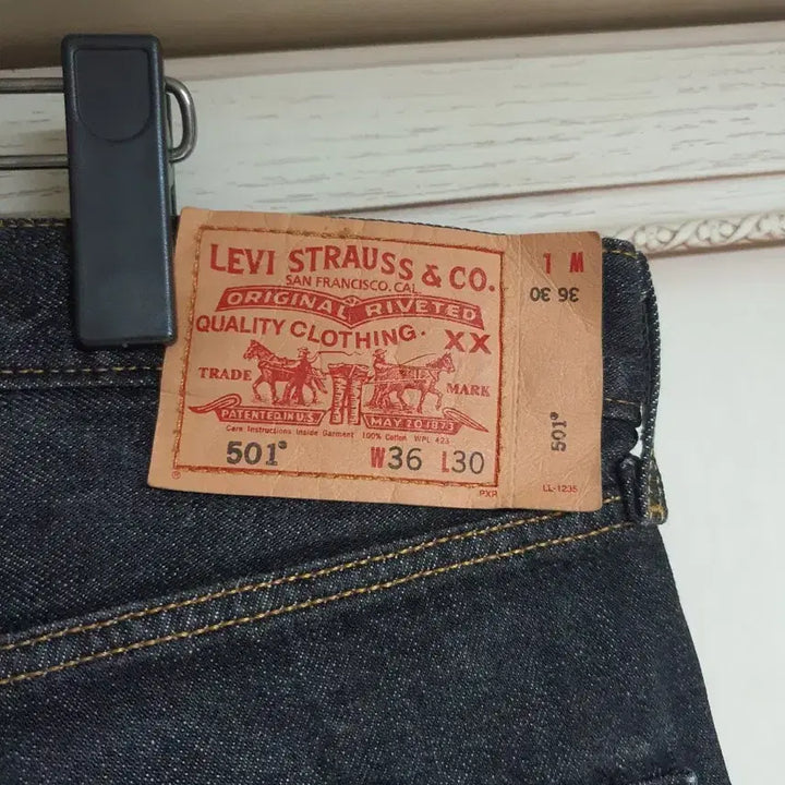 [SOLD OUT] 리바이스 빈티지 501 데님팬츠 청바지 흑청 36x30 실34~35