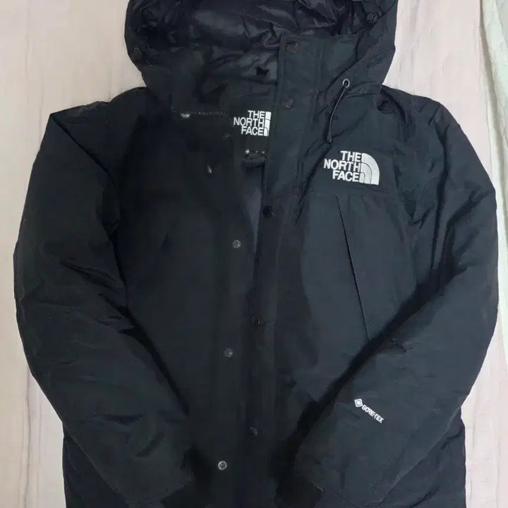 [SOLD OUT] 일본판 노스페이스 마운틴다운 고어텍스 블랙 S 여성가능 눕시 히말라얀급