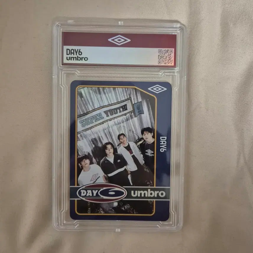 [SOLD OUT] 데이식스 X 엄브로 굿즈 단체 포카