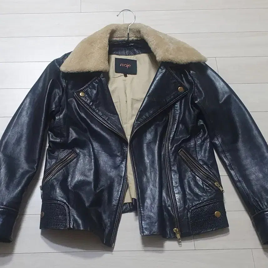 [BUNJANG] Maje Sheepskin Leather Jacket with Detachable Shearling Collar / 마쥬 양털카라 탈착 양가죽 레더 자켓
