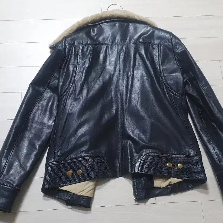 [BUNJANG] Maje Sheepskin Leather Jacket with Detachable Shearling Collar / 마쥬 양털카라 탈착 양가죽 레더 자켓