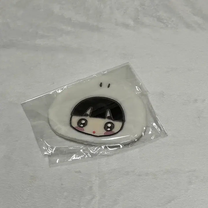[SOLD OUT] 더보이즈 영훈 파우치 동전지갑 미개봉 생카