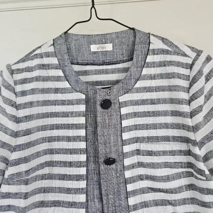 [BUNJANG] Striped Short-Sleeve Linen Jacket / 스트라이프 반팔 린넨 자켓