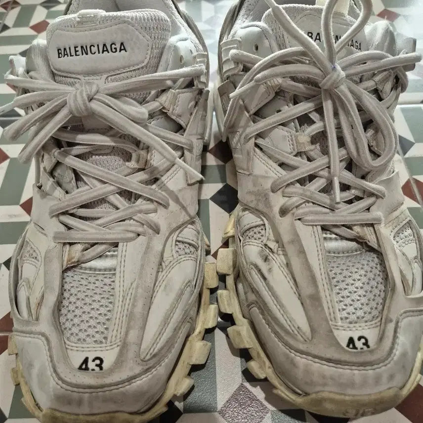 [BUNJANG] Balenciaga Track.1 White Sneakers (US 10) / 발렌시아가 트랙1 270(43) 화이트
