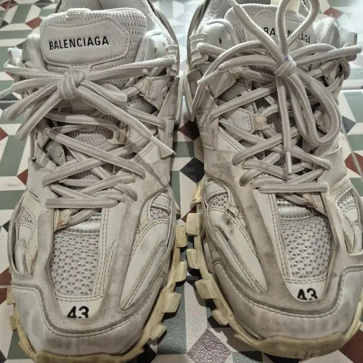 [BUNJANG] Balenciaga Track.1 White Sneakers (US 10) / 발렌시아가 트랙1 270(43) 화이트