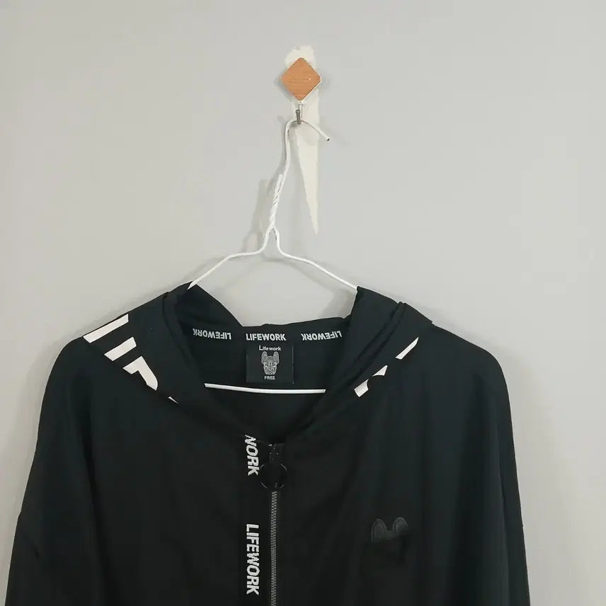 [BUNJANG] LifeWork Windbreaker Jacket / 라이프워크  한겹 바람막이 free