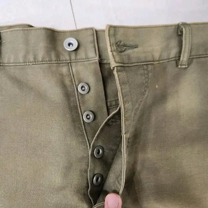 [BUNJANG] Blind Files Damage Chino Pants / [2] 블라인드파일즈 데미지 치노팬츠