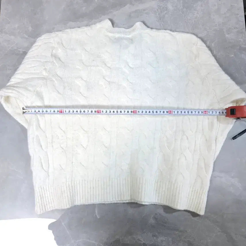 [BUNJANG] Vivienne Westwood White Knit Sweater / 비비안웨스트우드 화이트 니트 스웨터
