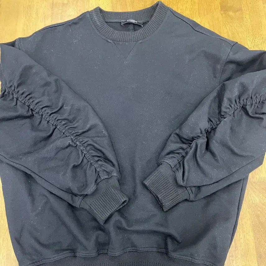 [BUNJANG] Songzio Homme Embroidered Sweatshirt / 송지오 옴므 셔링 자수 스웻 셔츠