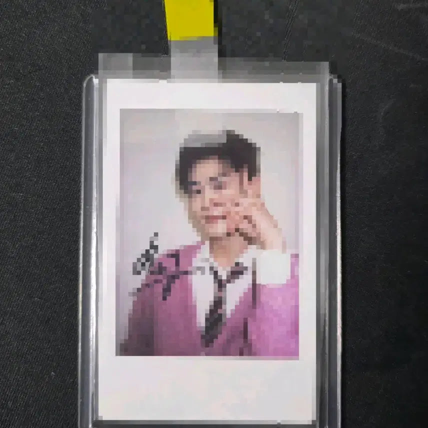 [BUNJANG] AmbiO Ruwon Signed Polaroid / 엠비오 AmbiO 루원 싸인 폴라로이드 양도