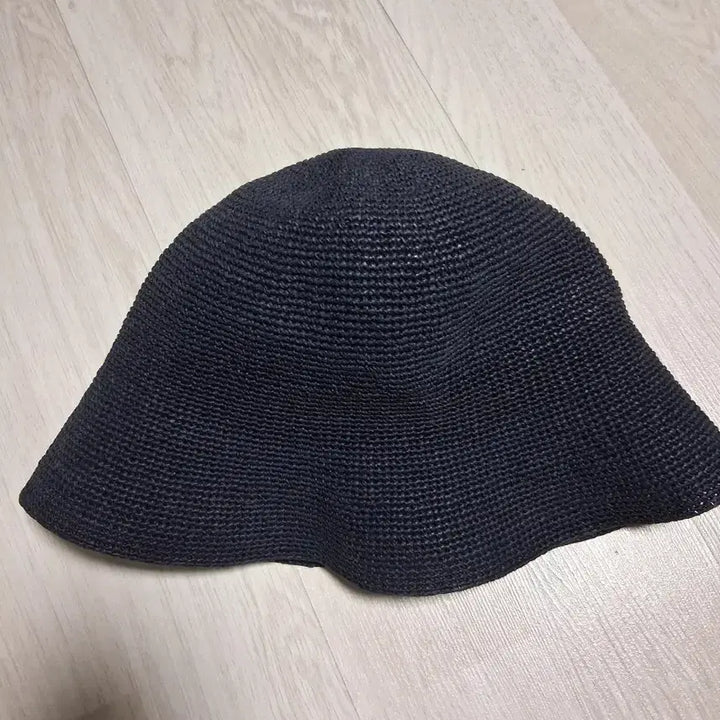 [SOLD OUT] cos 네이비라피아 햇 벙거지 모자