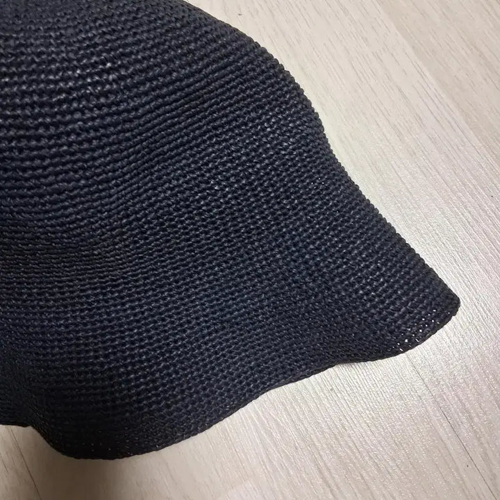 [SOLD OUT] cos 네이비라피아 햇 벙거지 모자