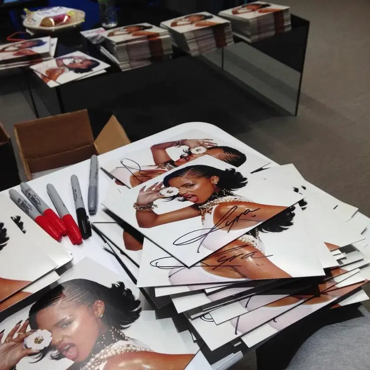 [BUNJANG] Tyla 타일라 친필싸인 lp 앨범 / Tyla 타일라 친필싸인 lp 앨범