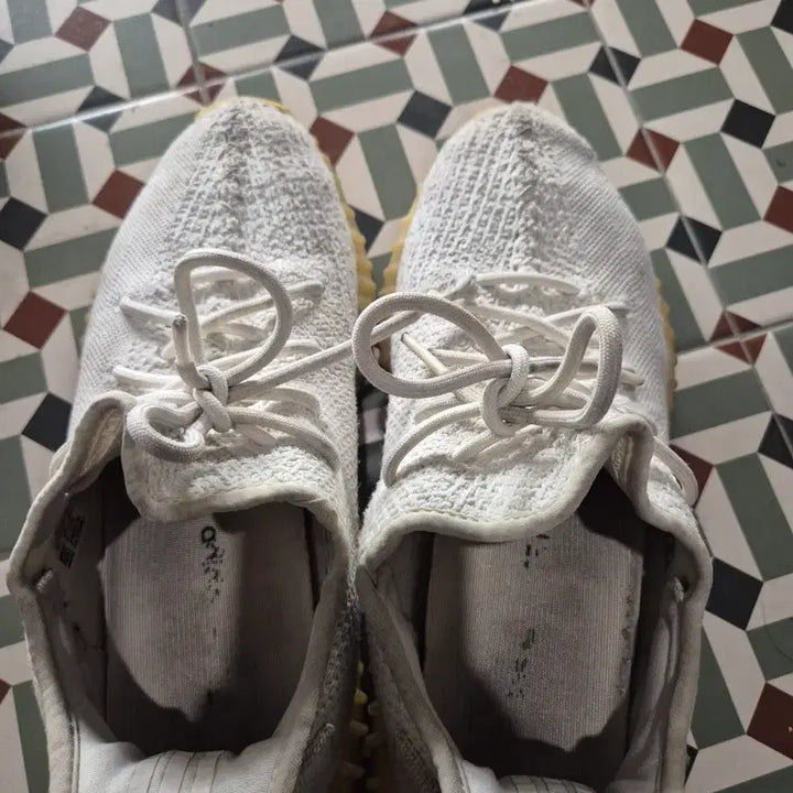 [BUNJANG] Adidas Yeezy Boost 270 / 아디다스 이지부스트 270