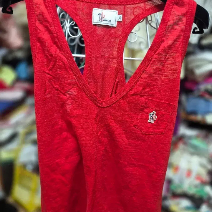 [SOLD OUT] 몽클레어 여성 레드 런닝  vest XS