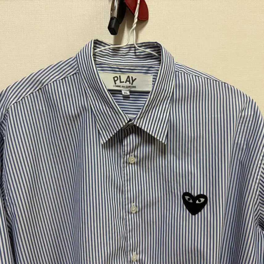 [BUNJANG] Comme des Garcons Play Black Heart Stripe Shirt / 꼼데가르송플레이 플레이 블랙 하트 스트라이프 셔츠 블루 스트라이프