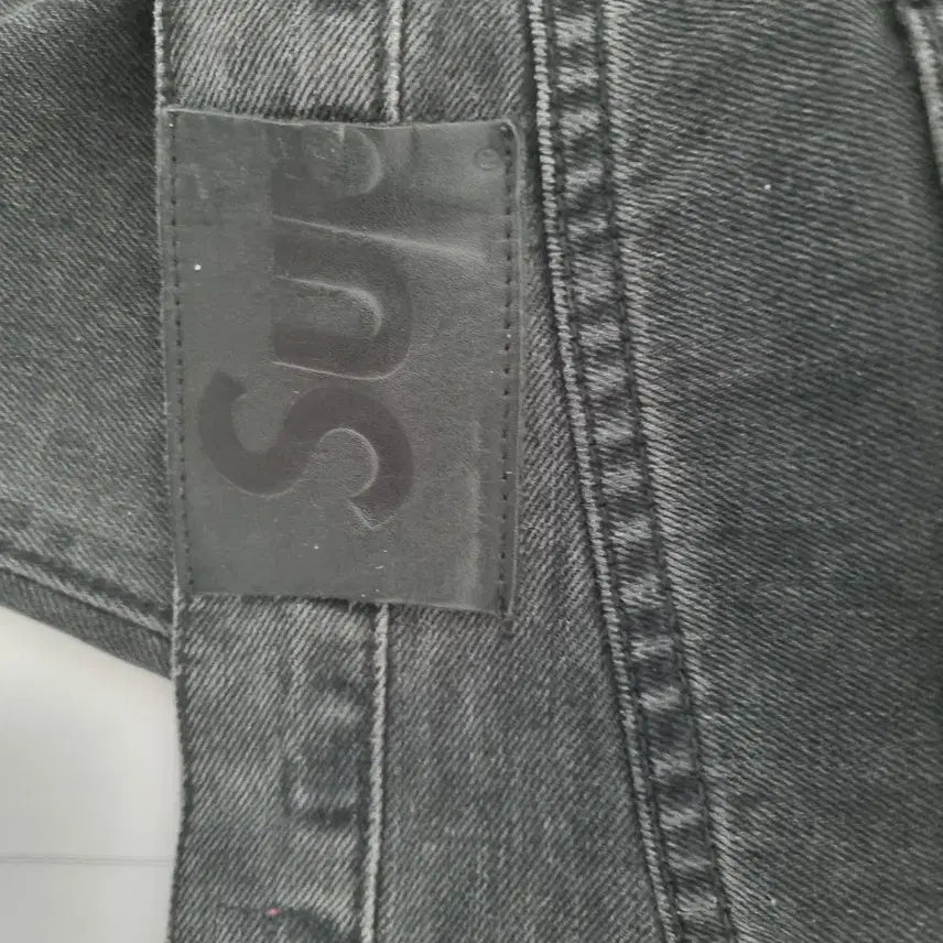 [BUNJANG] Supreme Black Denim Jeans 30 / 슈프림 흑청데님 30