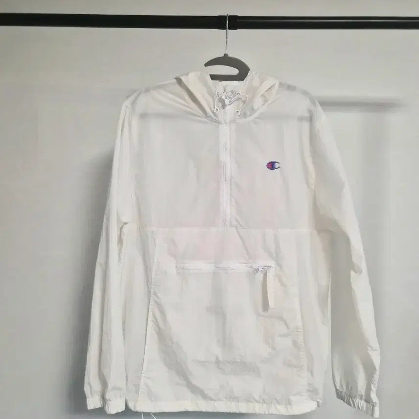[SOLD OUT] 챔피온 아노락 바람막이 화이트