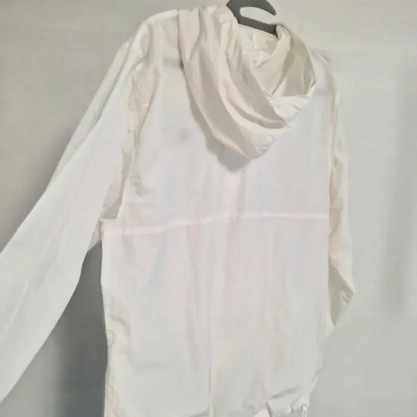[SOLD OUT] 챔피온 아노락 바람막이 화이트