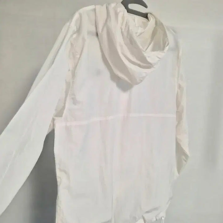 [SOLD OUT] 챔피온 아노락 바람막이 화이트