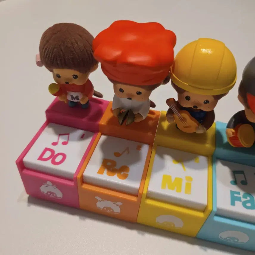 [BUNJANG] Monchhichi Circle K Piano Keyboard Figure Set / 몬치치 써클케이 콜라보 피아노 건반 피규어 세트