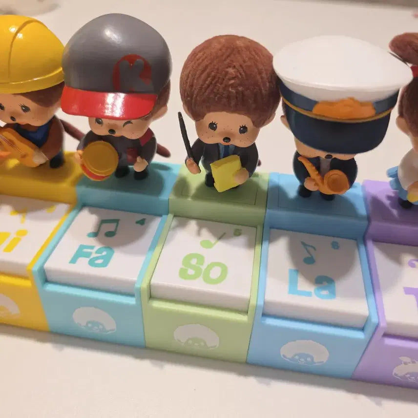 [BUNJANG] Monchhichi Circle K Piano Keyboard Figure Set / 몬치치 써클케이 콜라보 피아노 건반 피규어 세트