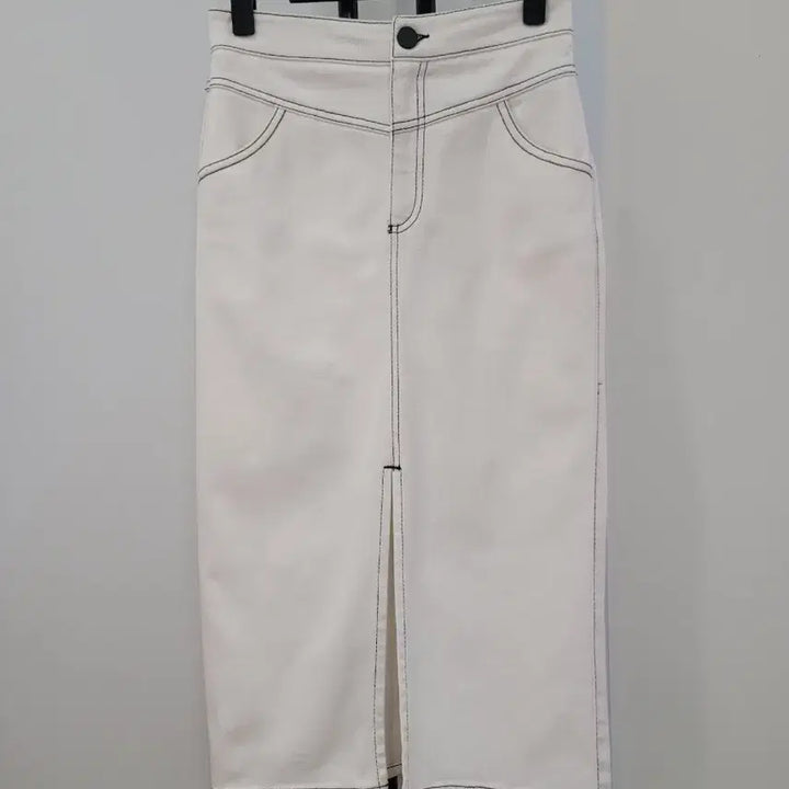 [SOLD OUT] 자라 ZARA 스티치 슬릿 화이트 데님 미디스커트 XS사이즈 44~55