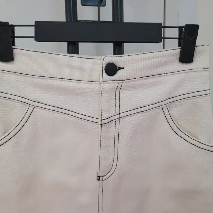 [SOLD OUT] 자라 ZARA 스티치 슬릿 화이트 데님 미디스커트 XS사이즈 44~55