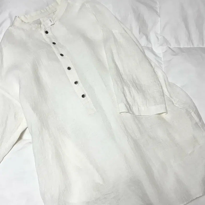 [BUNJANG] Prit Linen Henley Neck Shirt White / 린넨 헨리넥 셔츠 화이트