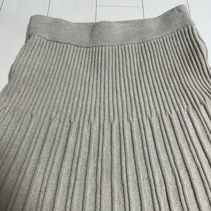 [BUNJANG] Bowen Pleated Long Skirt / 보웬 스커트