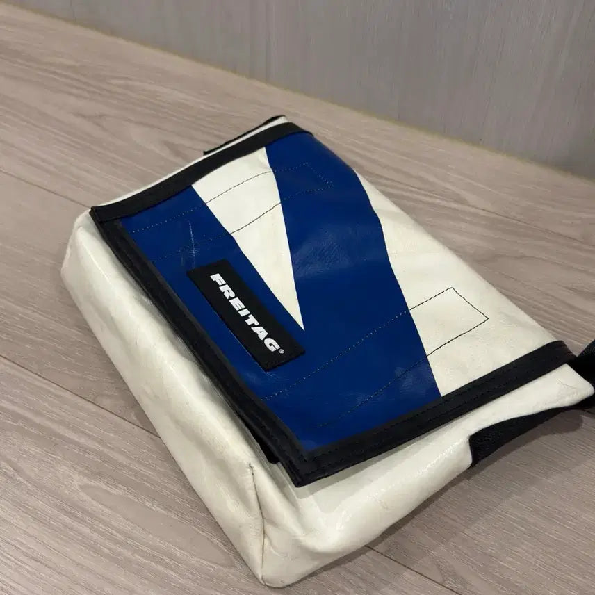 [SOLD OUT] 프라이탁 라씨