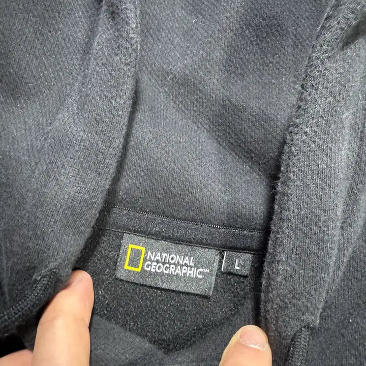 [BUNJANG] National Geographic Black Hoodie / 내셔널지오그래픽 검정색 후드티