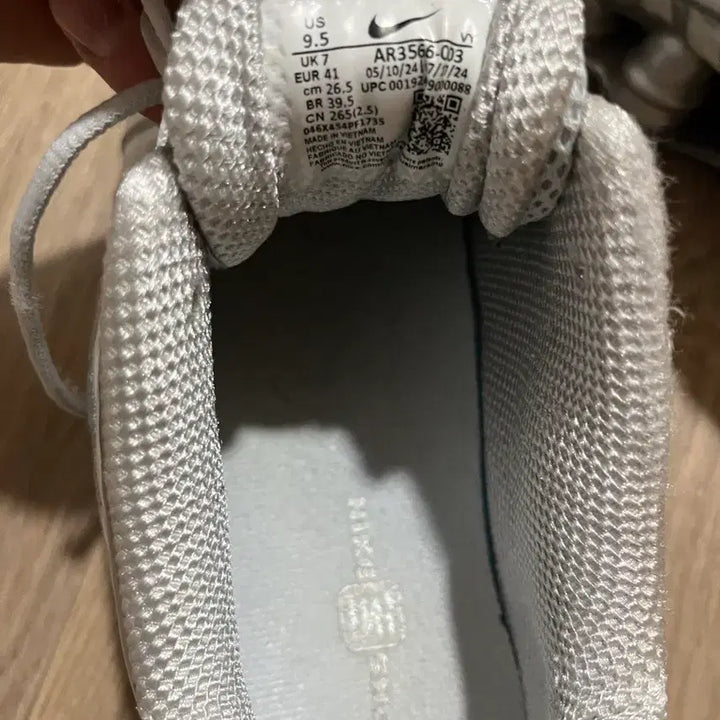 [BUNJANG] Nike Shox TL Pure Platinum &amp; Metallic Silver Sneakers / 나이키 샥스tl 퓨어 플래티넘 앤 메탈릭 실버 265