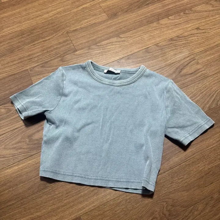 [BUNJANG] Zara Vintage Blue Cropped T-Shirt - Size M / 자라 빈티지 블루 크롭 티 M