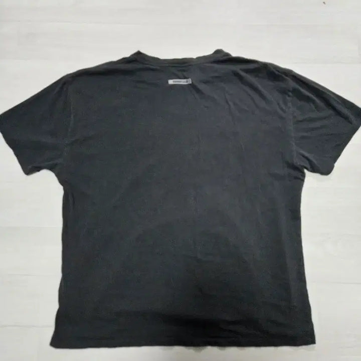 [BUNJANG] Fear of God Essentials Front Logo T-Shirt Large / 피어오브갓 에센셜 앞로고 반팔 L사이즈