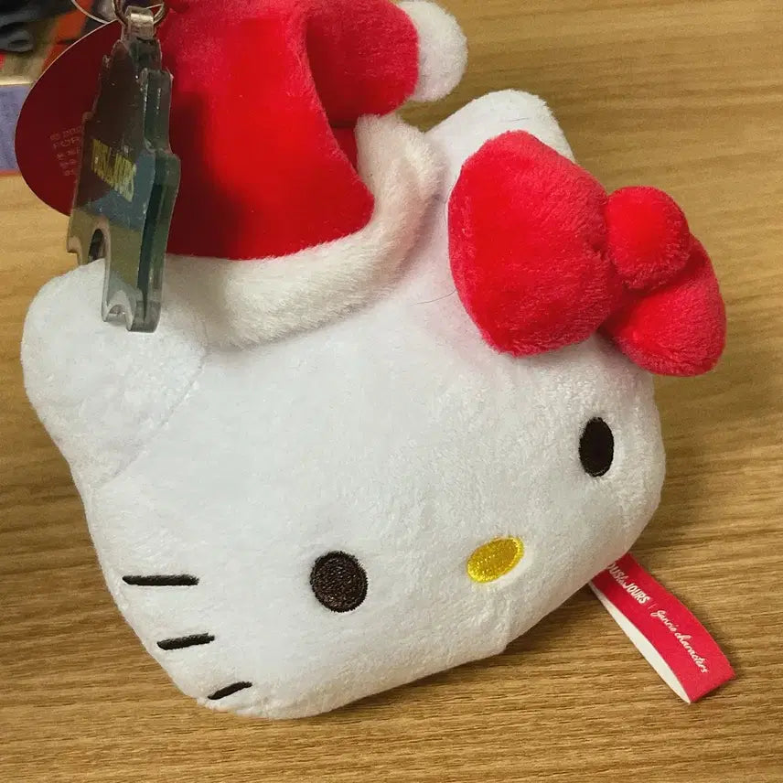 [BUNJANG] Tous Les Jours Hello Kitty Keyring / 뚜레쥬르 헬로키티 키링