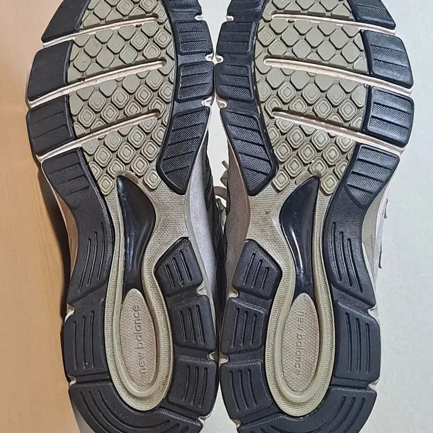 [BUNJANG] New Balance 990v4 USA Sneakers / 뉴발란스 D 990v4 USA
