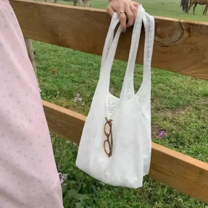 [BUNJANG] Ezdaire Heart Shoulder Bag Eco Bag / 에제다이어리 하트 숄더백 에코백 피터앤웬디 타낫 리터 메이비베이비