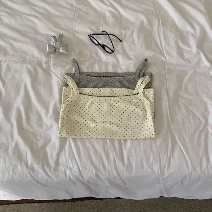 [BUNJANG] Ezediary Dot Two-Way Tank Top / 에제다이어리 도트 투웨이 나시 프영띵 pyt 도매택 포스터 미엘 리터